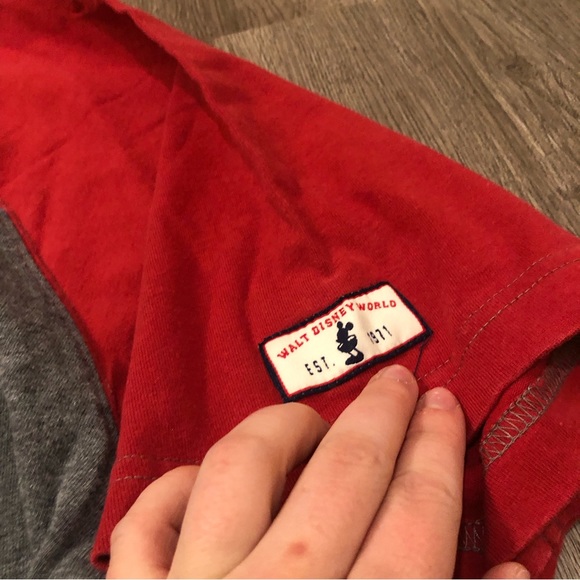 Vtg Y2K Walt Disney World Parks Shirt Raglan Baseball Mickey Mouse Men’s XL Red - Picture 3 of 4